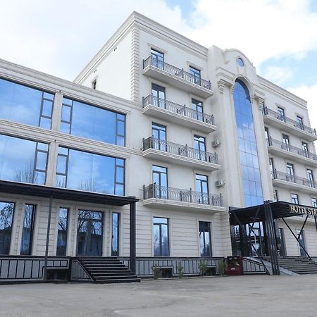 Status Hotel Qarshi Eksteriør billede